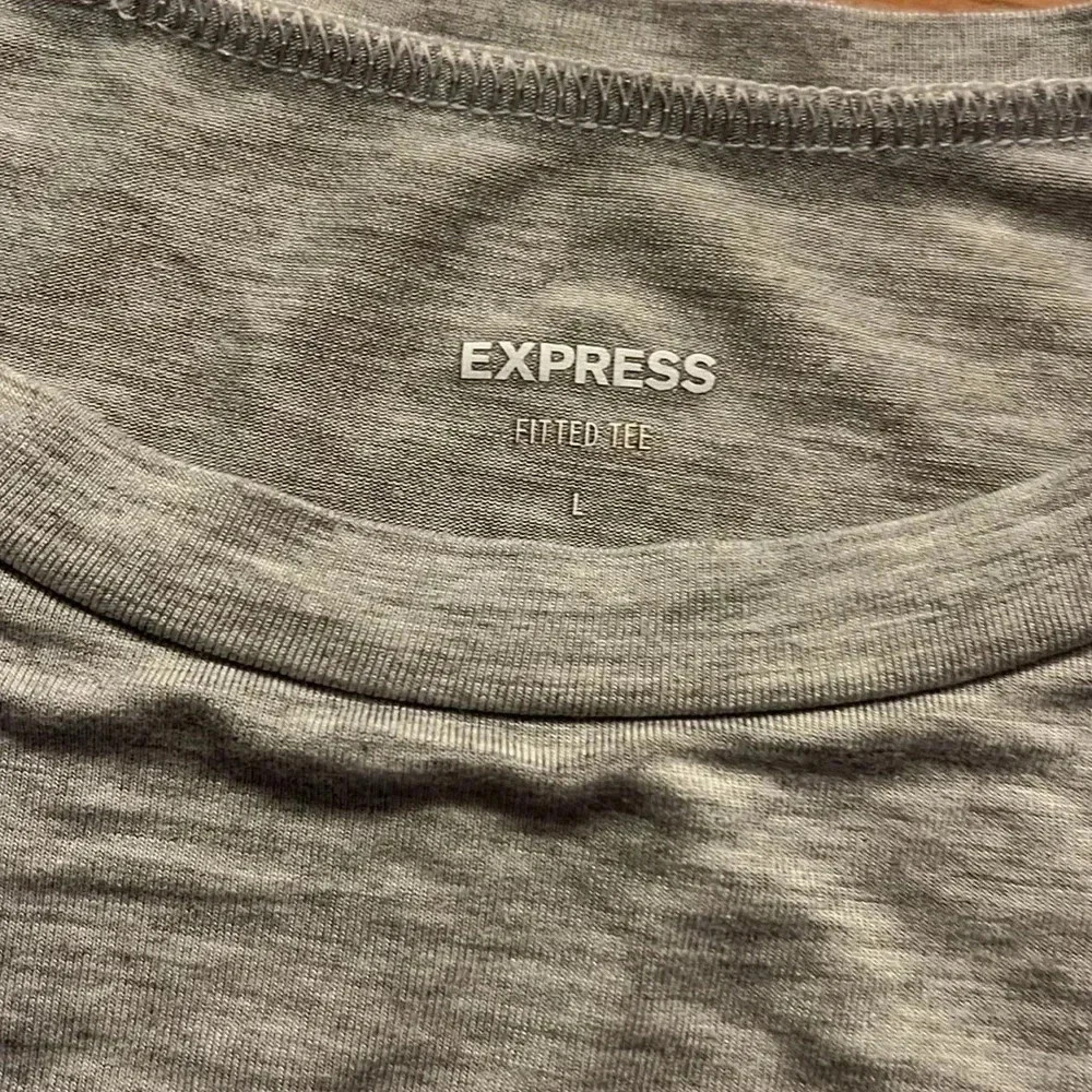 Express Top - Picture 2 of 3